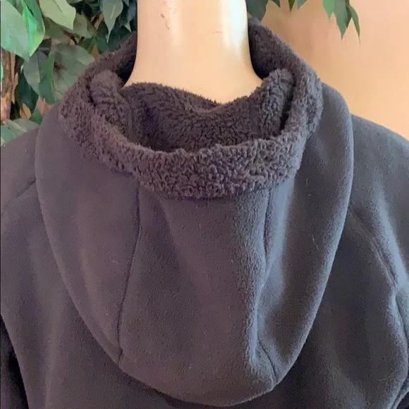 Adidas Outdoor Jacket - Picture 5 of 9